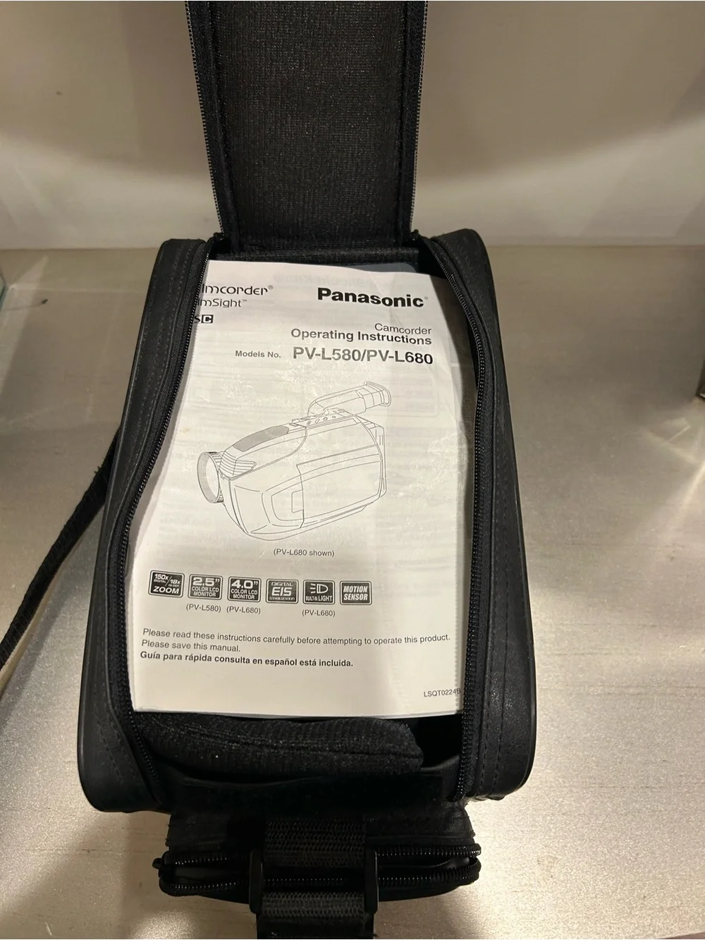 Panasonic Gray/Silver Handheld Camcorder with CarryCase Tapes,batteries &charger